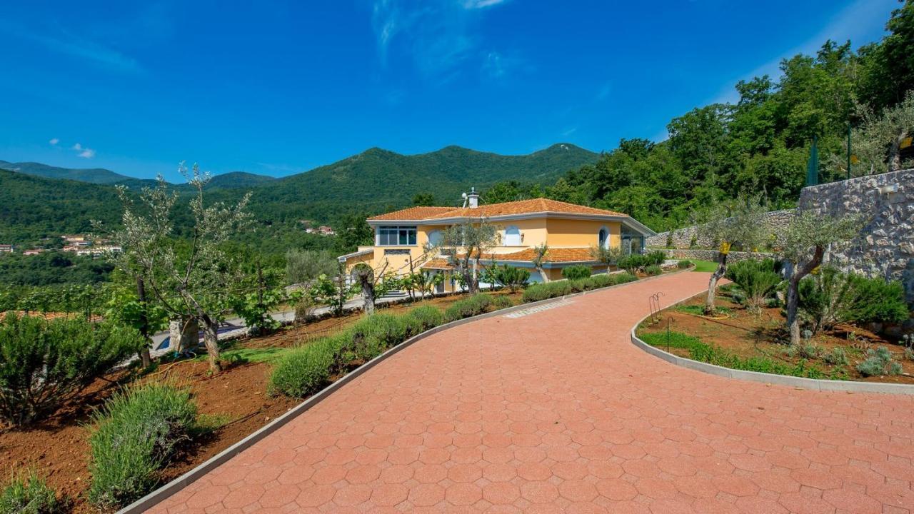 Apartments Villa Bv Опатия Экстерьер фото
